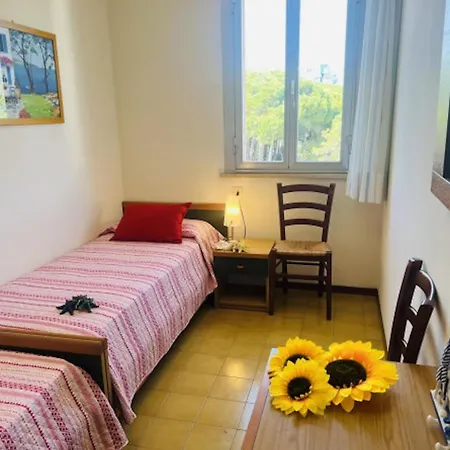 Airy With Balcony-beahost Apartment *